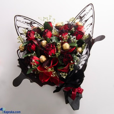 Grand Romance Ferreto Bouquet Buy Sweet buds Online for Chocolates