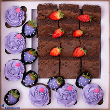 Choco-Strawberry Heaven  Online for cakes